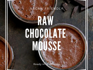 5 Ingredient Vegan Friendly Raw Chocolate Mouse